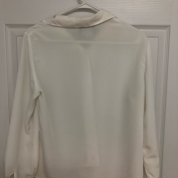 White womens button up - Picture 3 of 5